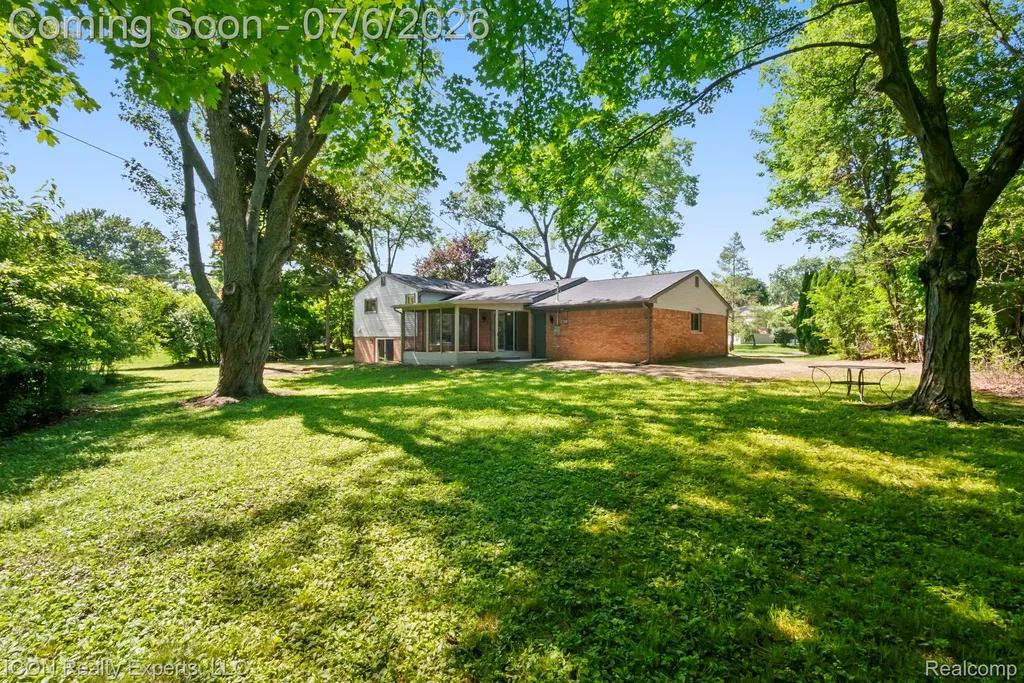 4089 Aberdeen Court West Bloomfield Charter Township MI 48323