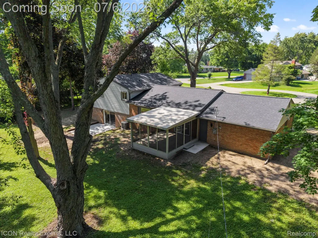 4089 Aberdeen Court West Bloomfield Charter Township MI 48323