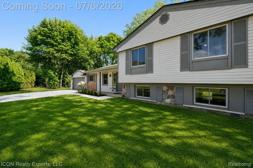 4089 Aberdeen Court West Bloomfield Charter Township MI 48323