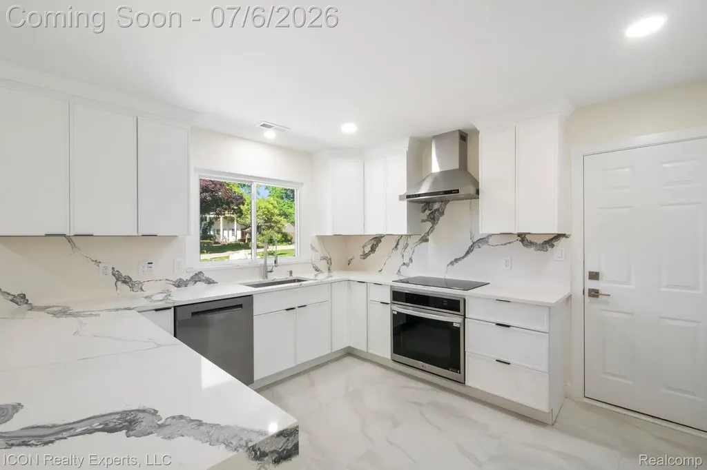 4089 Aberdeen Court West Bloomfield Charter Township MI 48323