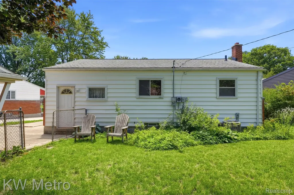 347 Hecht Drive Madison Heights City MI 48071