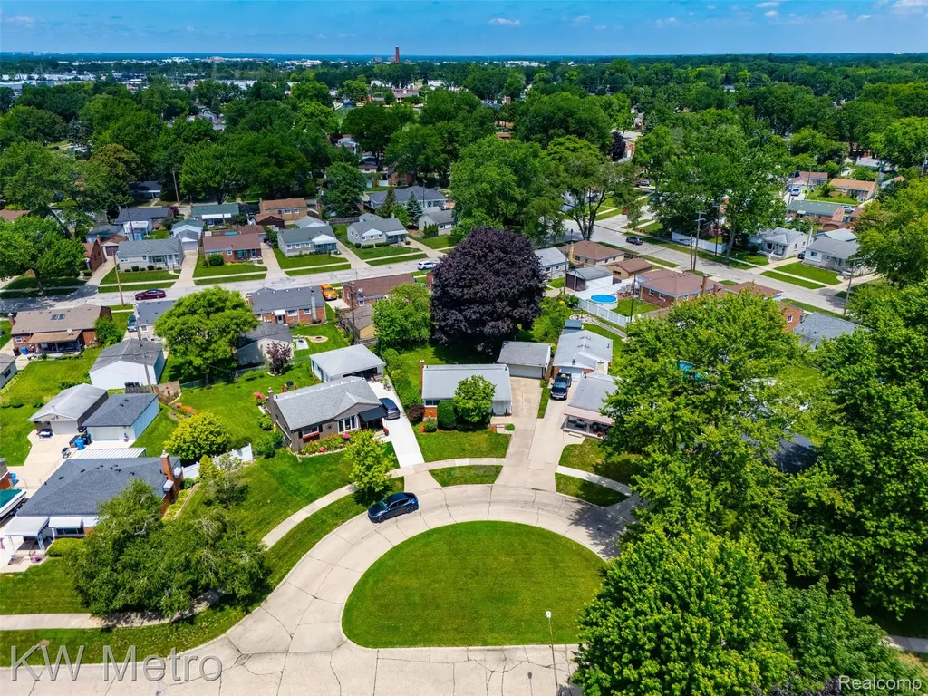 347 Hecht Drive Madison Heights City MI 48071