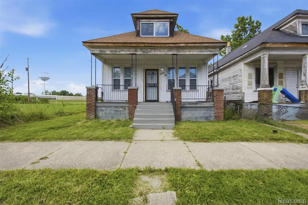 2003 Dearing Street Detroit City MI 48212