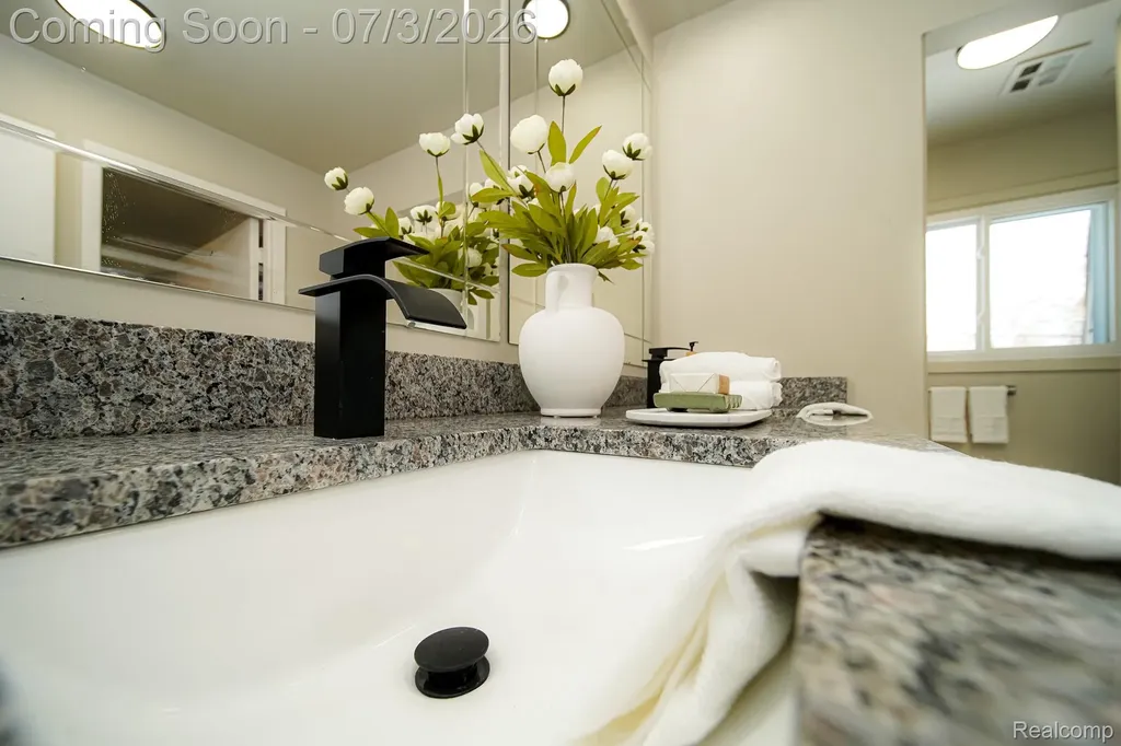 6578 Greene Haven Drive Independence Charter Township MI 48348