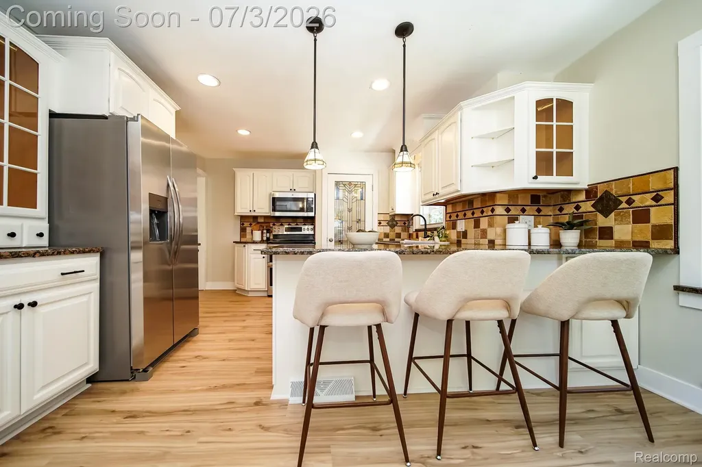 8076 Winona Avenue Allen Park City MI 48101