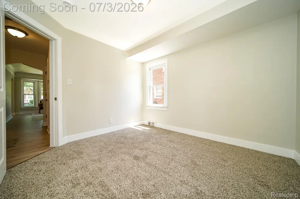 8076 Winona Avenue Allen Park City MI 48101