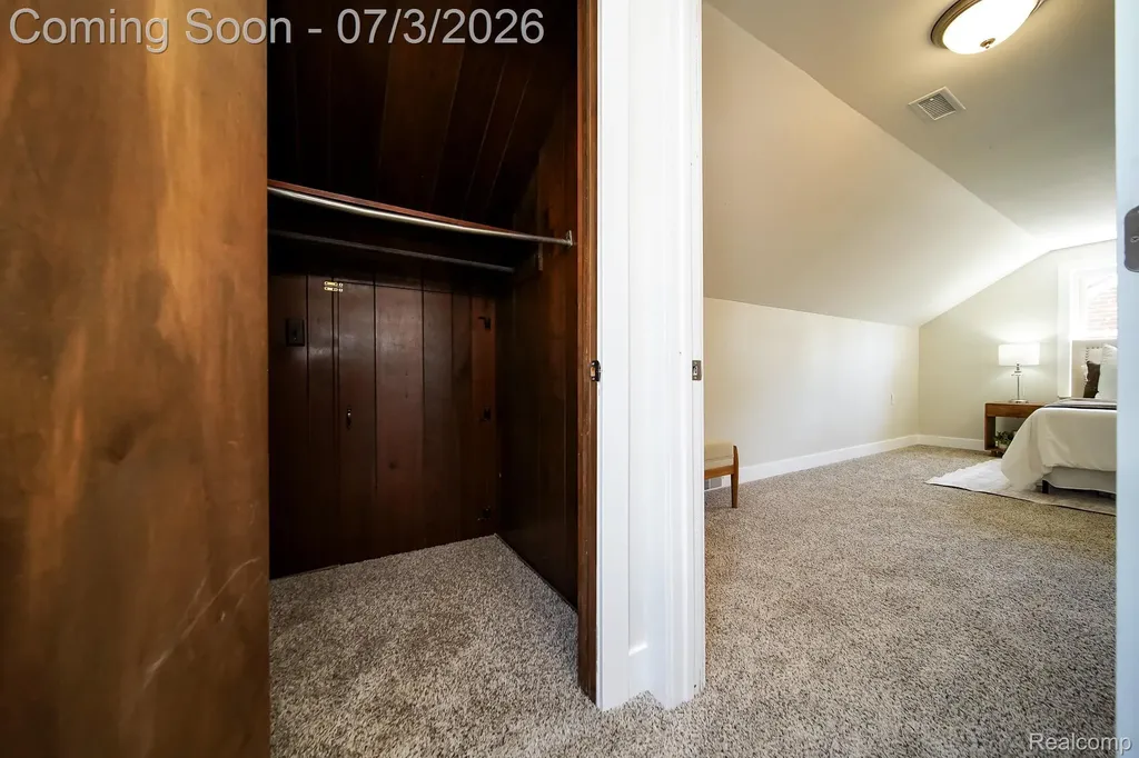 8076 Winona Avenue Allen Park City MI 48101