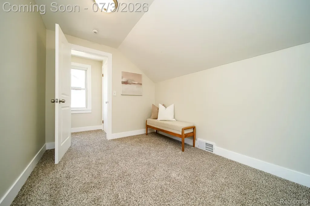 8076 Winona Avenue Allen Park City MI 48101