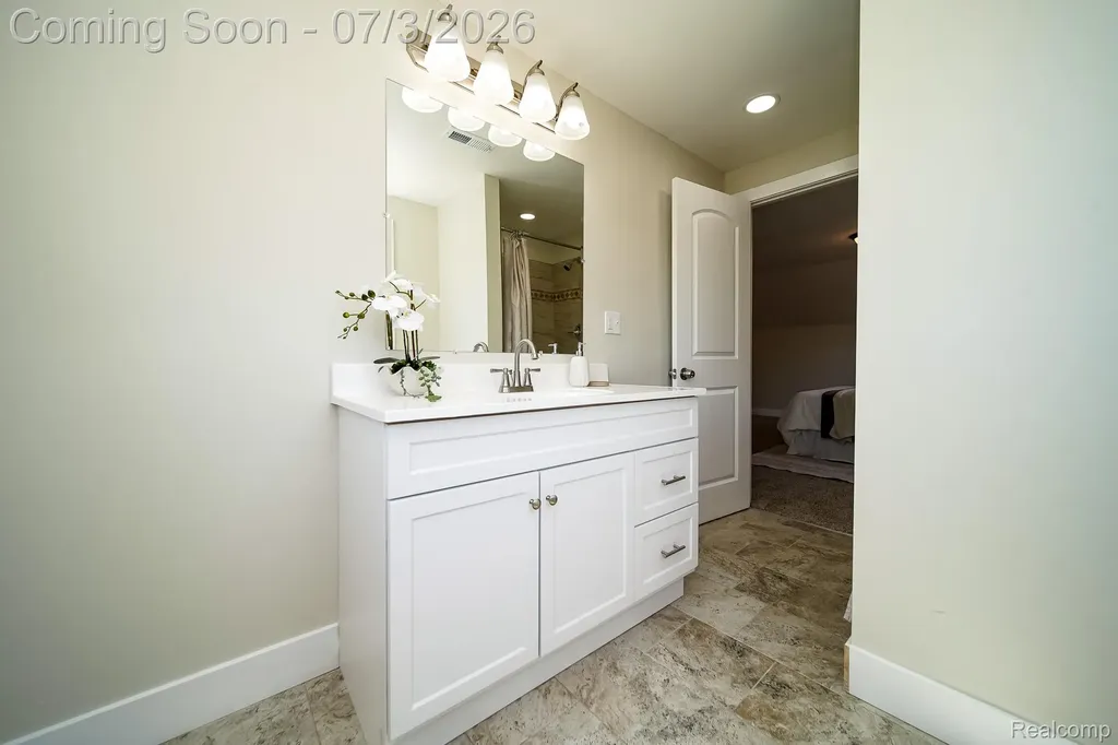 8076 Winona Avenue Allen Park City MI 48101