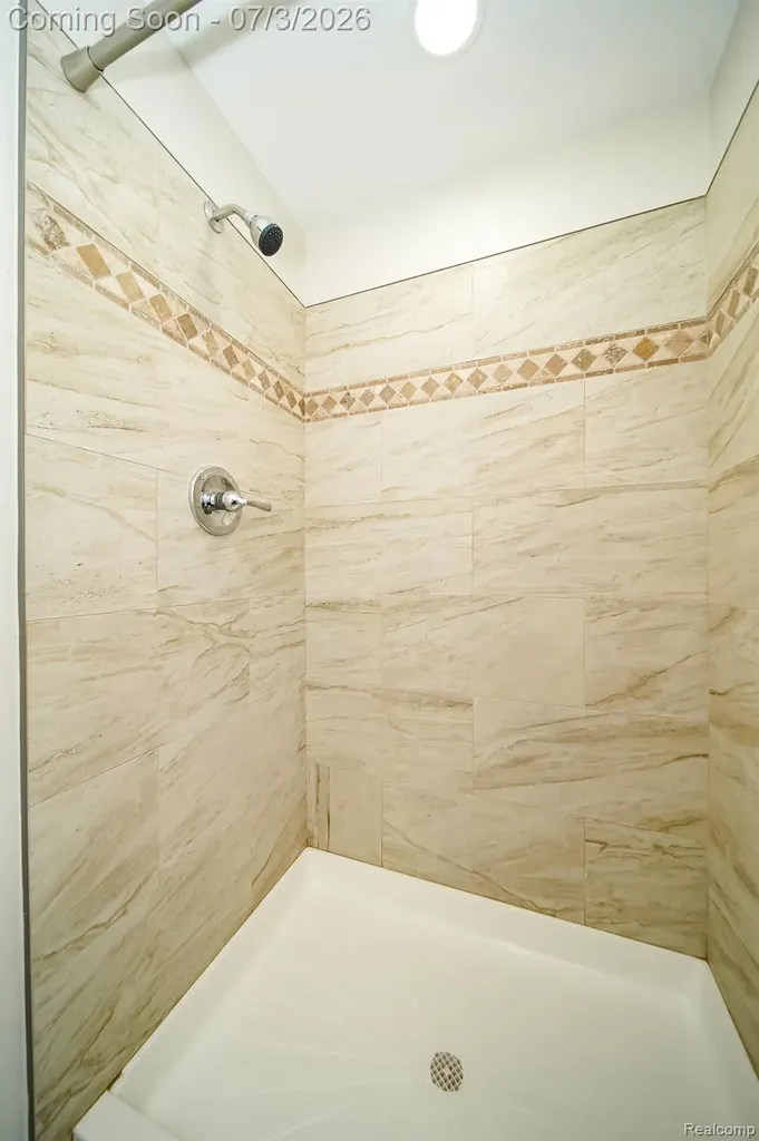 8076 Winona Avenue Allen Park City MI 48101