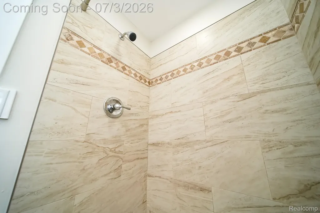 8076 Winona Avenue Allen Park City MI 48101
