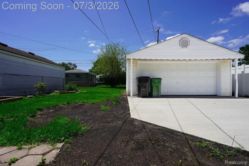 8076 Winona Avenue Allen Park City MI 48101