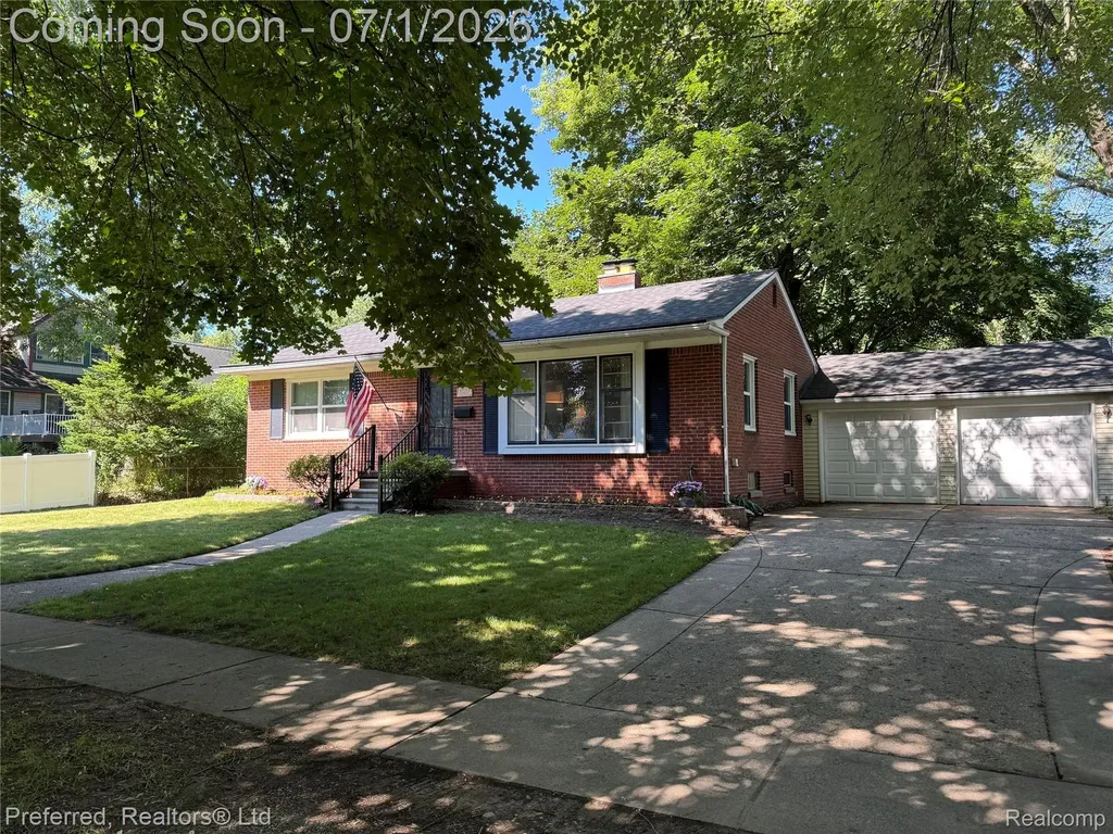 15625 Surrey Street Livonia City MI 48154