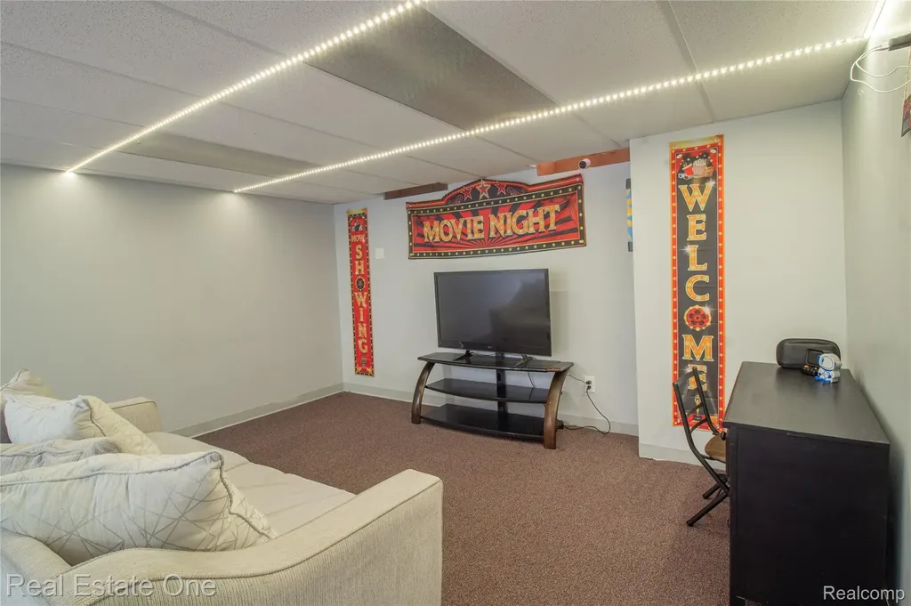 44220 Saltz Road Canton Charter Township MI 48187
