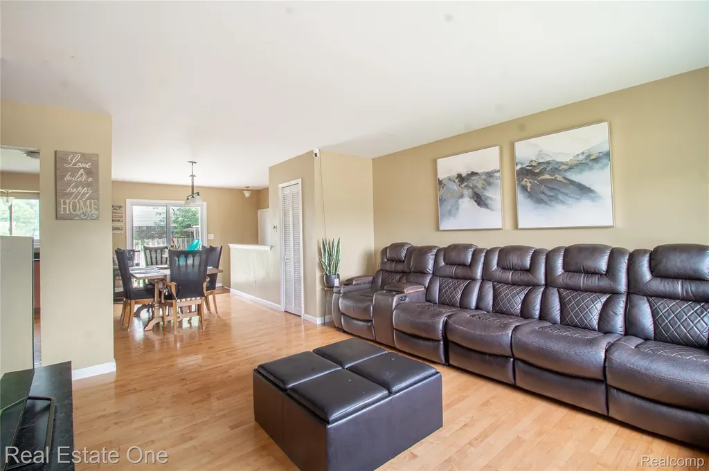 44220 Saltz Road Canton Charter Township MI 48187