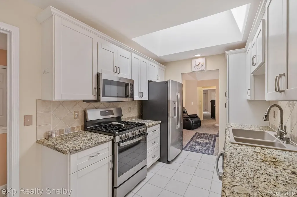 17680 Port Salem Drive Macomb Township MI 48044
