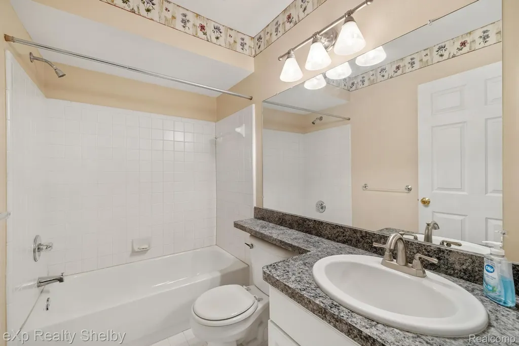 17680 Port Salem Drive Macomb Township MI 48044
