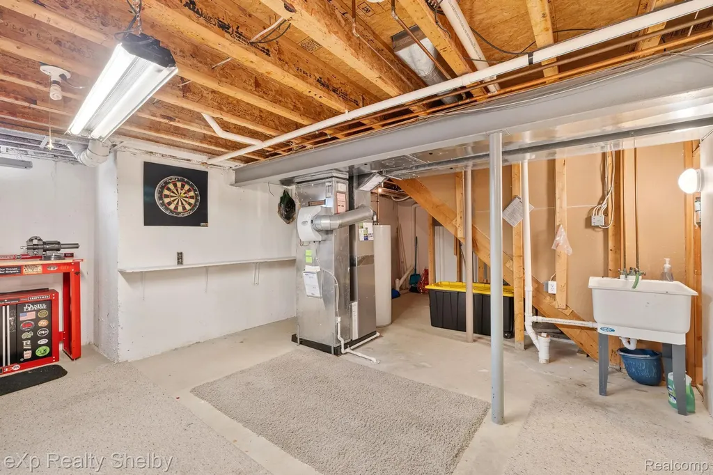 17680 Port Salem Drive Macomb Township MI 48044