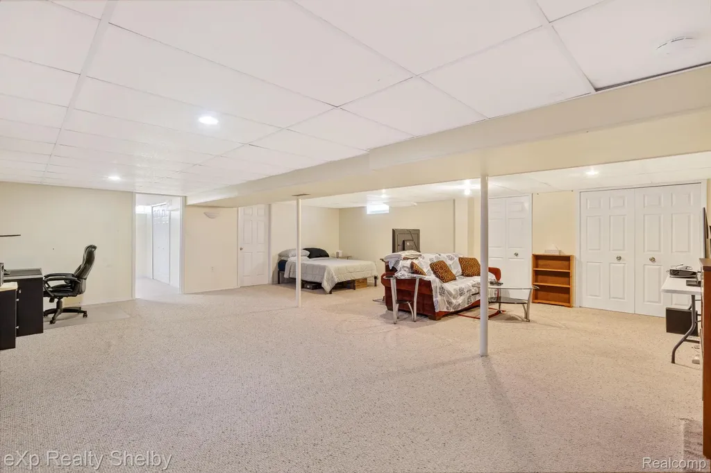 17680 Port Salem Drive Macomb Township MI 48044