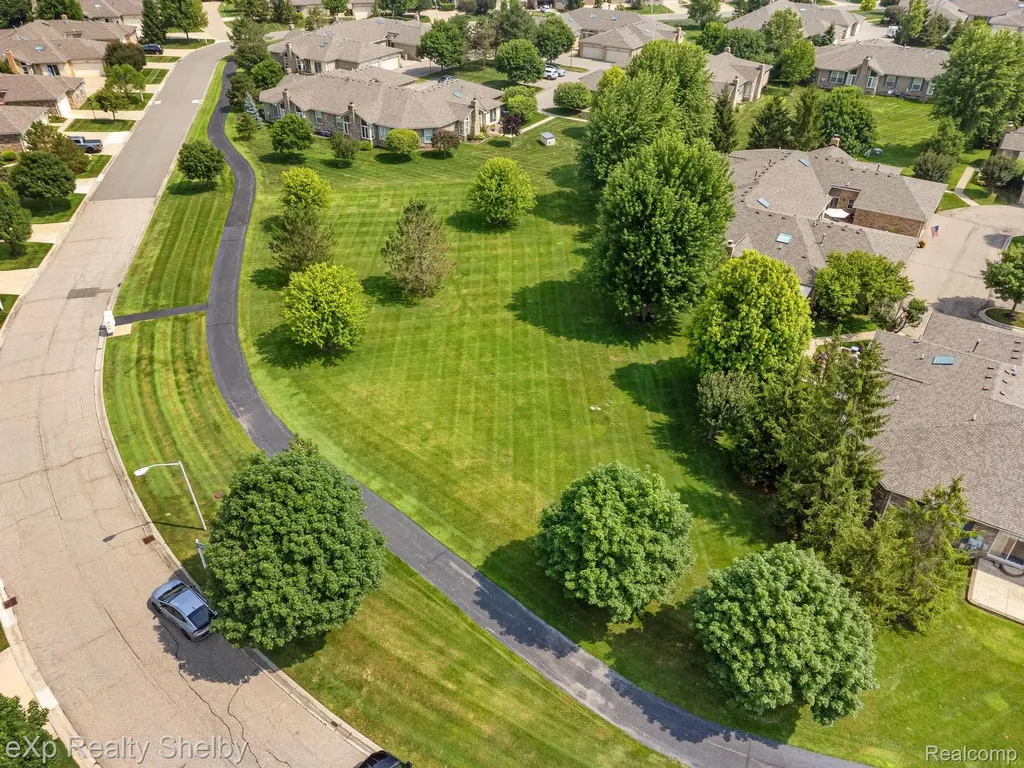 17680 Port Salem Drive Macomb Township MI 48044