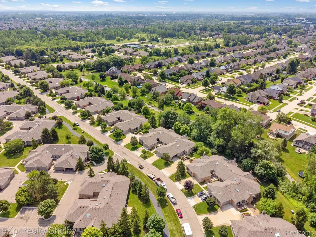 17680 Port Salem Drive Macomb Township MI 48044