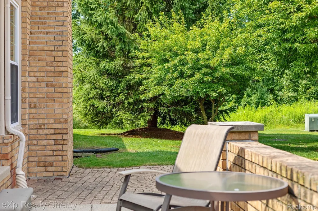 17680 Port Salem Drive Macomb Township MI 48044
