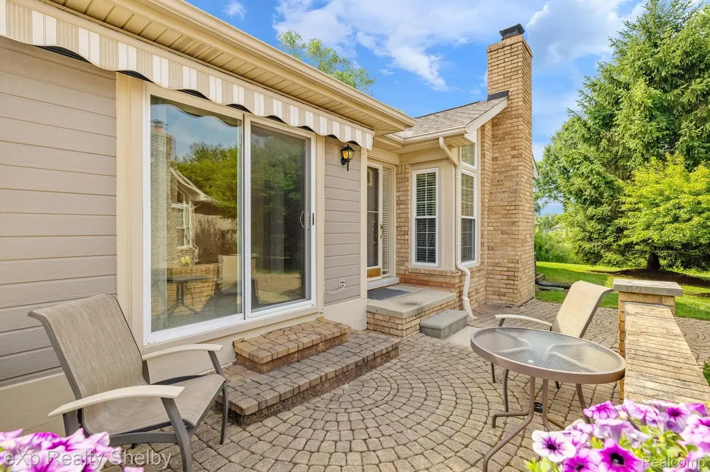 17680 Port Salem Drive Macomb Township MI 48044