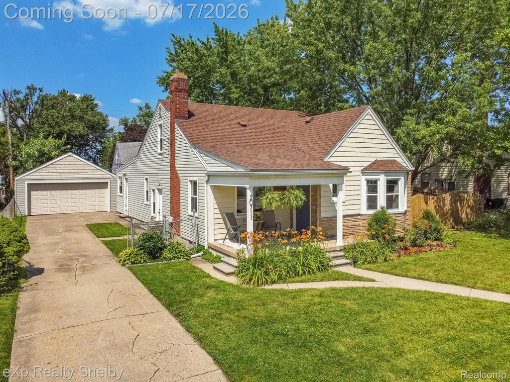 20711 Alger Street St. Clair Shores City MI 48080