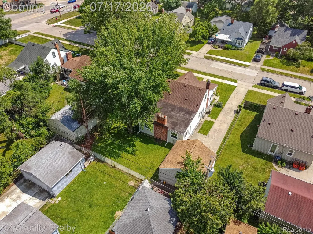 20711 Alger Street St. Clair Shores City MI 48080