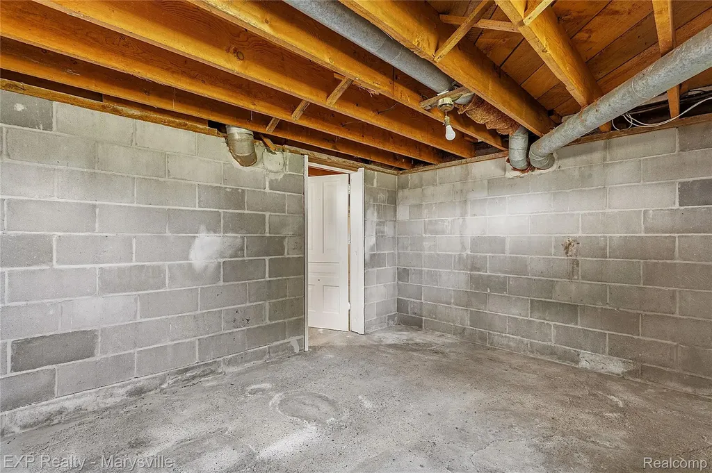 5694 Belle River Road China Township MI 48054