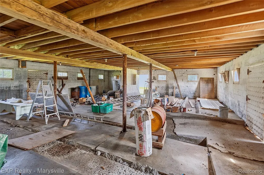 5694 Belle River Road China Township MI 48054