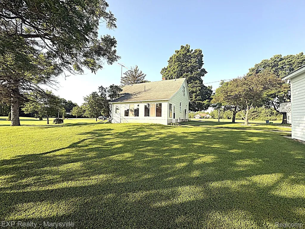 5694 Belle River Road China Township MI 48054