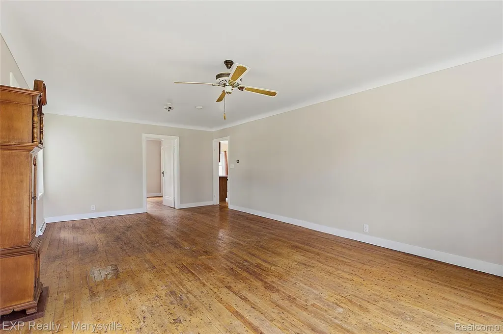 5694 Belle River Road China Township MI 48054