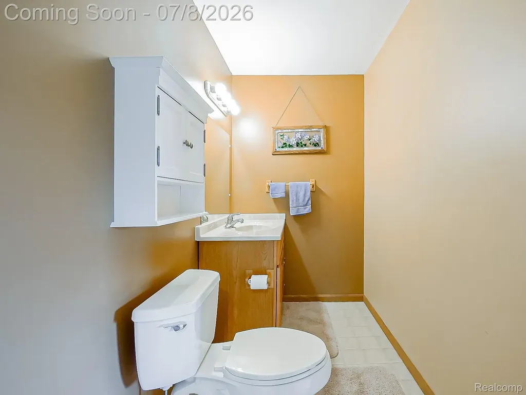 6398 High Valley Drive White Lake Charter Township MI 48383