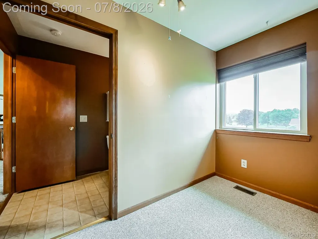 6398 High Valley Drive White Lake Charter Township MI 48383