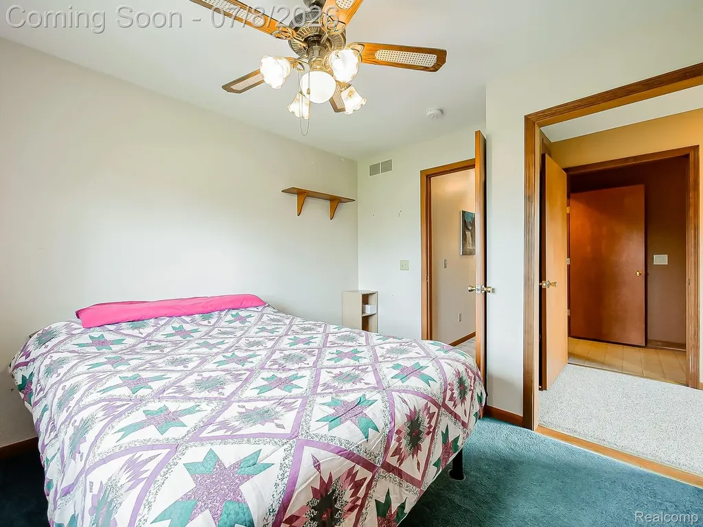 6398 High Valley Drive White Lake Charter Township MI 48383