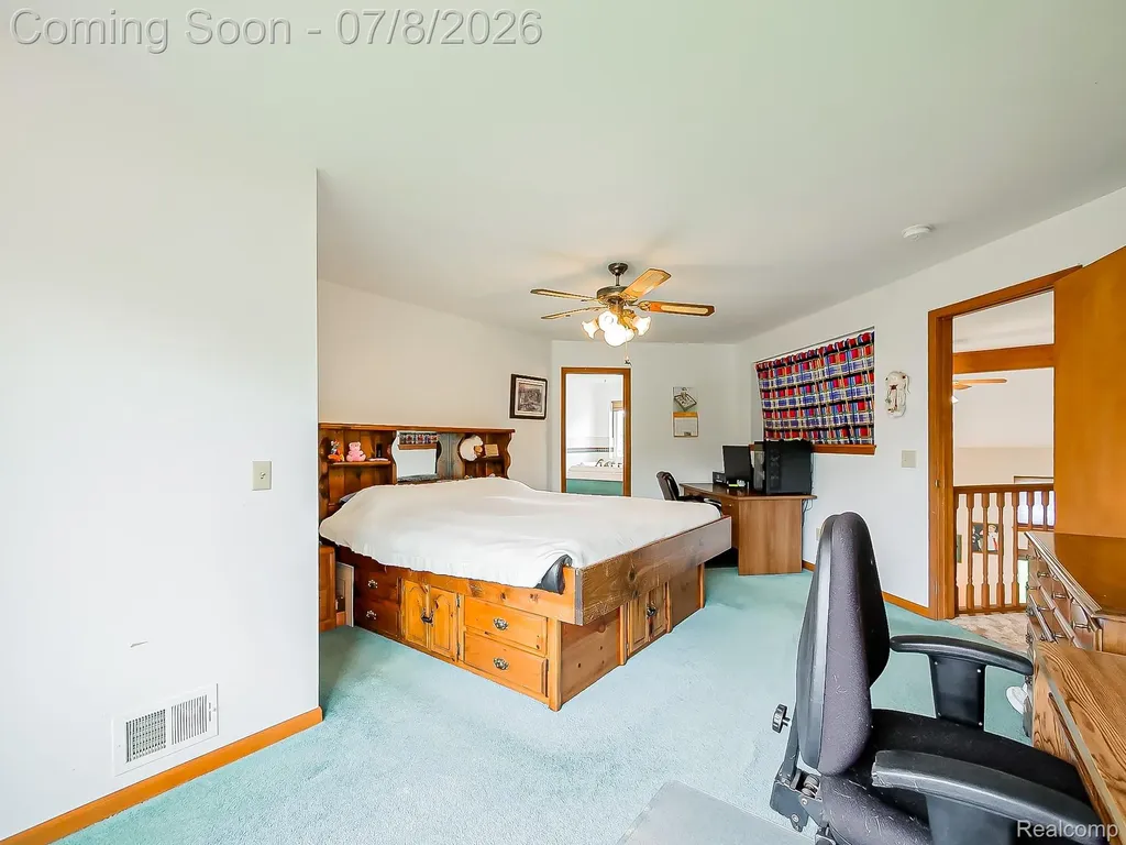 6398 High Valley Drive White Lake Charter Township MI 48383