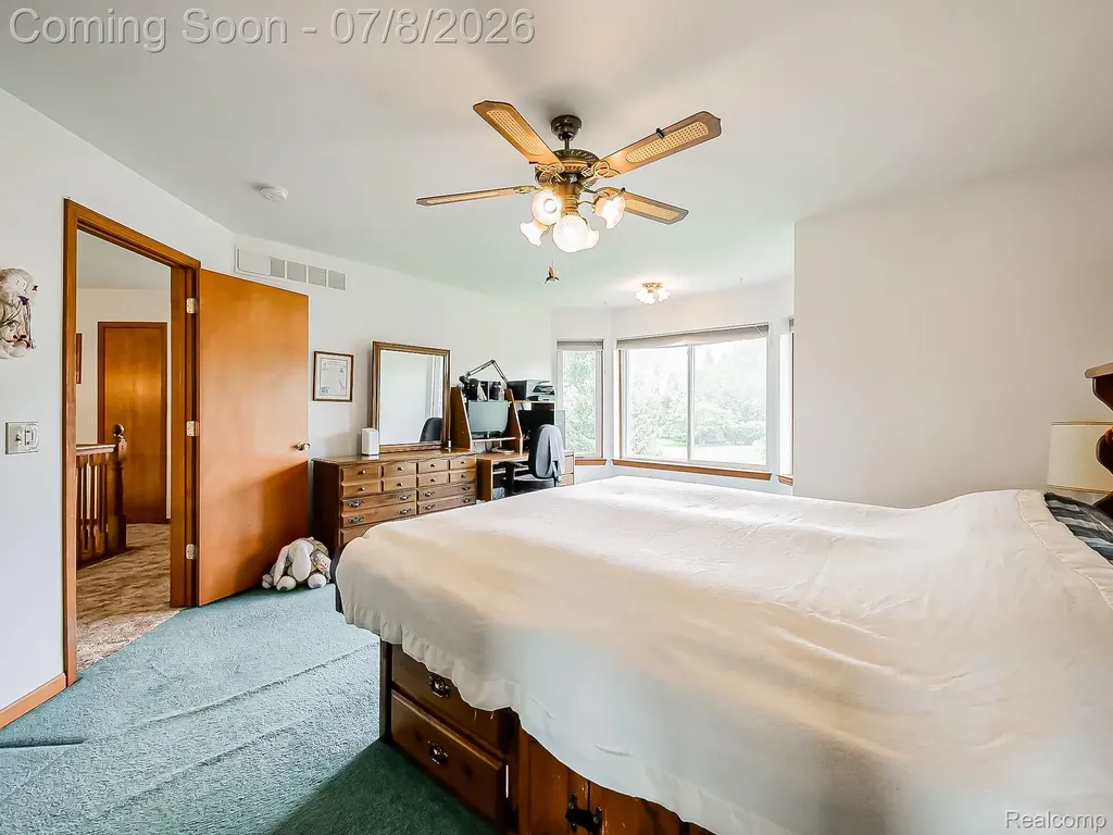 6398 High Valley Drive White Lake Charter Township MI 48383
