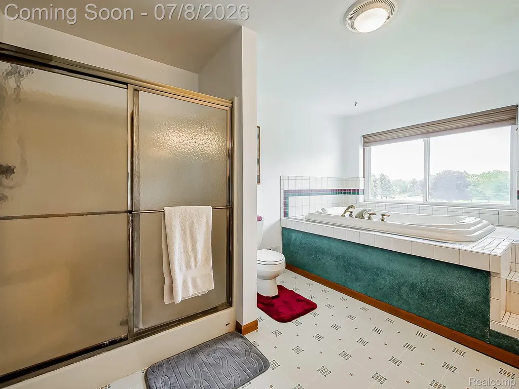 6398 High Valley Drive White Lake Charter Township MI 48383
