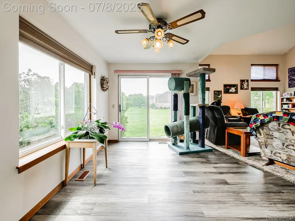 6398 High Valley Drive White Lake Charter Township MI 48383