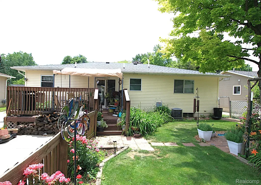 313 E Naldrette Street Durand City MI 48429