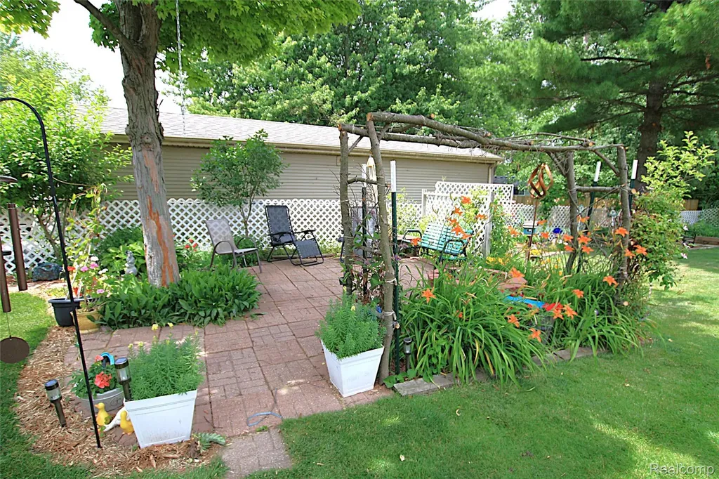 313 E Naldrette Street Durand City MI 48429