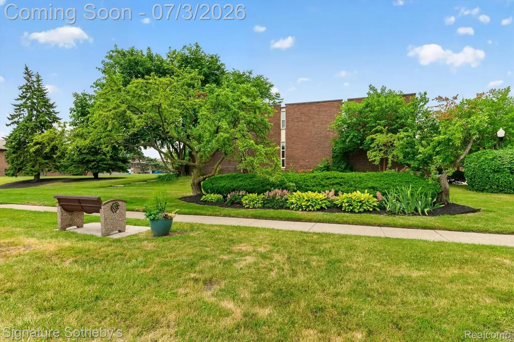 1300 E Lafayette Street Detroit City MI 48207