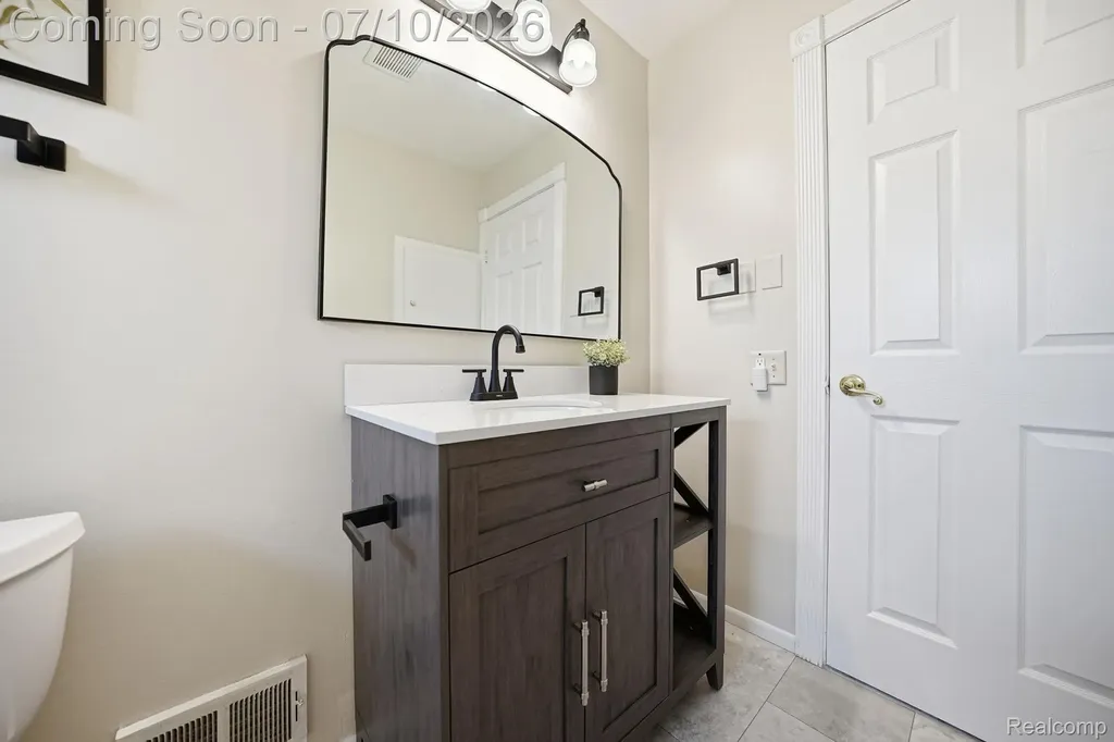 18510 Beech Daly Road Redford Charter Township MI 48240
