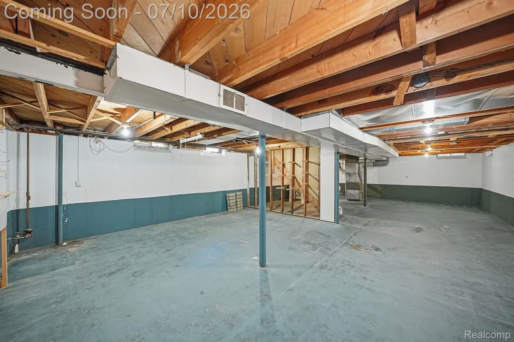 18510 Beech Daly Road Redford Charter Township MI 48240
