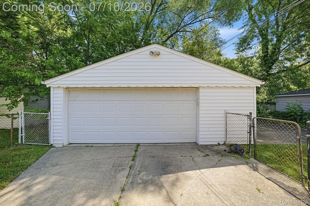18510 Beech Daly Road Redford Charter Township MI 48240