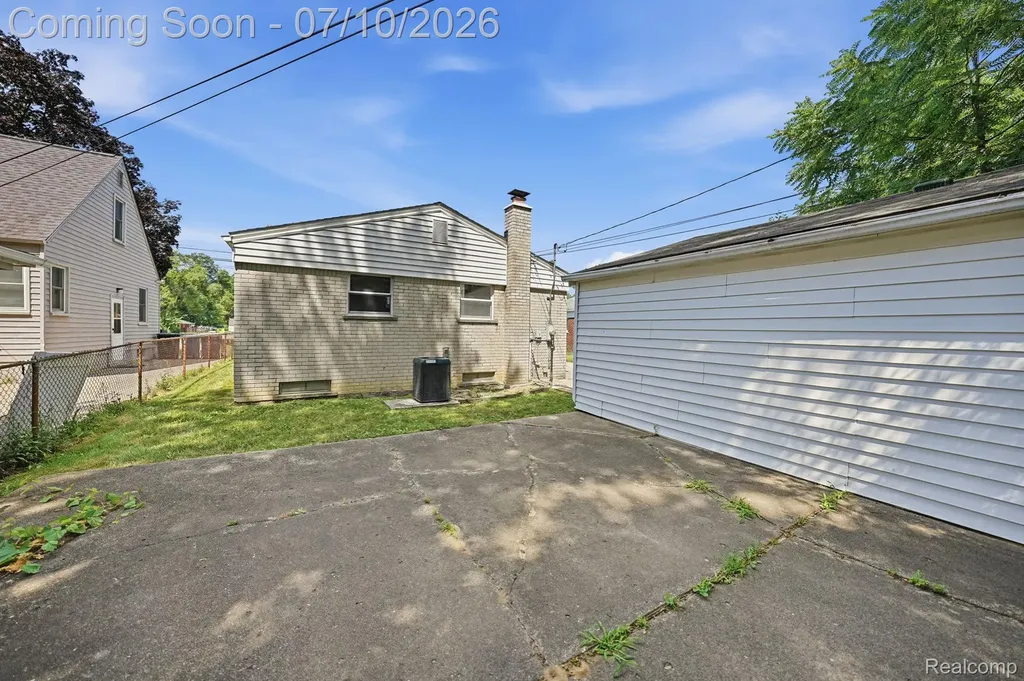 18510 Beech Daly Road Redford Charter Township MI 48240