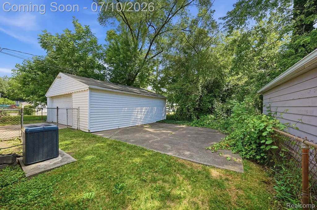 18510 Beech Daly Road Redford Charter Township MI 48240