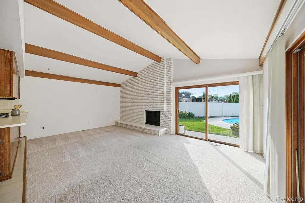 17320 Brill Drive Clinton Charter Township MI 48035