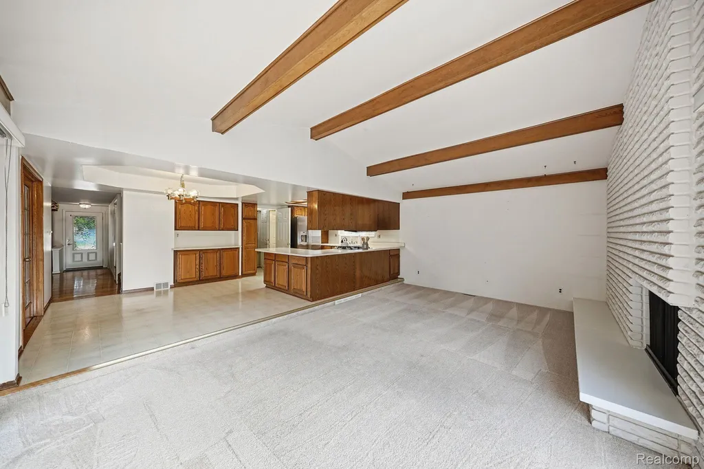 17320 Brill Drive Clinton Charter Township MI 48035